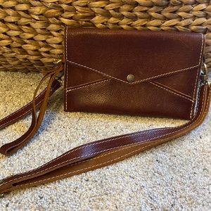 Portland Leather Envelope Crossbody Bag